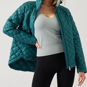 NWT Athleta Whisper Featherless Quilted Jacket S Borealis Green
